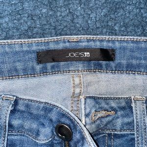 Size 27 Joe’s skinny jeans